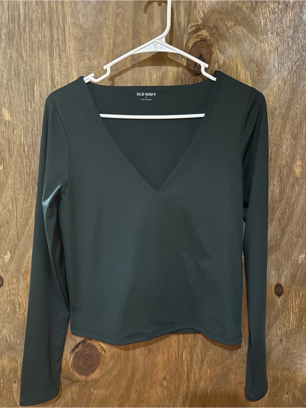 Old Navy Forest Green V-Neck Long Sleeve Top.